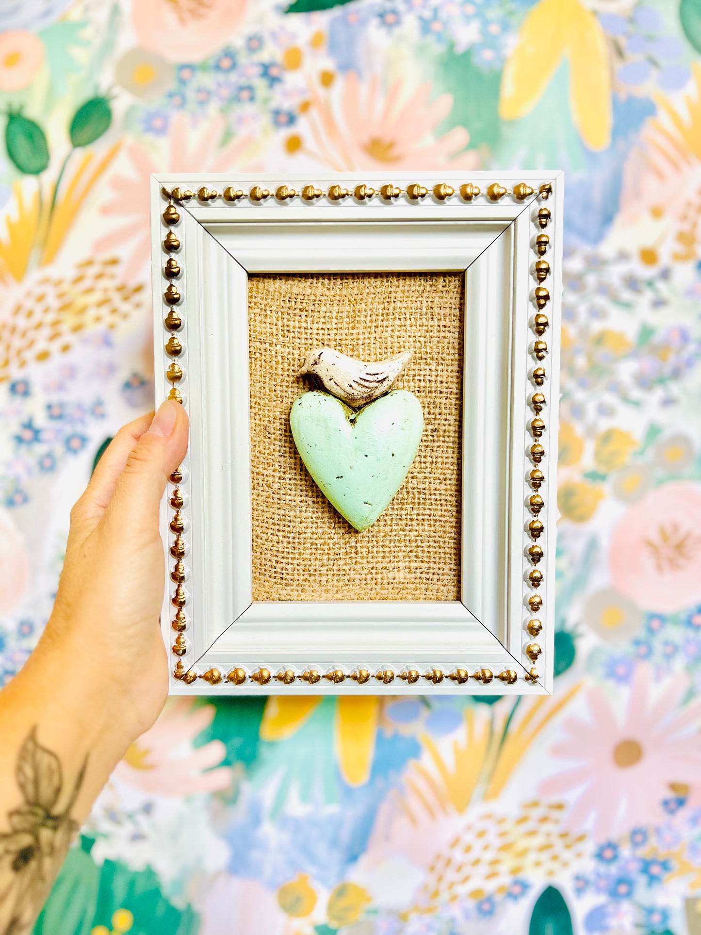 Cuadrito Corazón & Perlas Yute