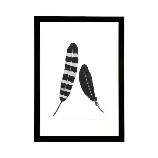 Tres Plumas Grises & Negro