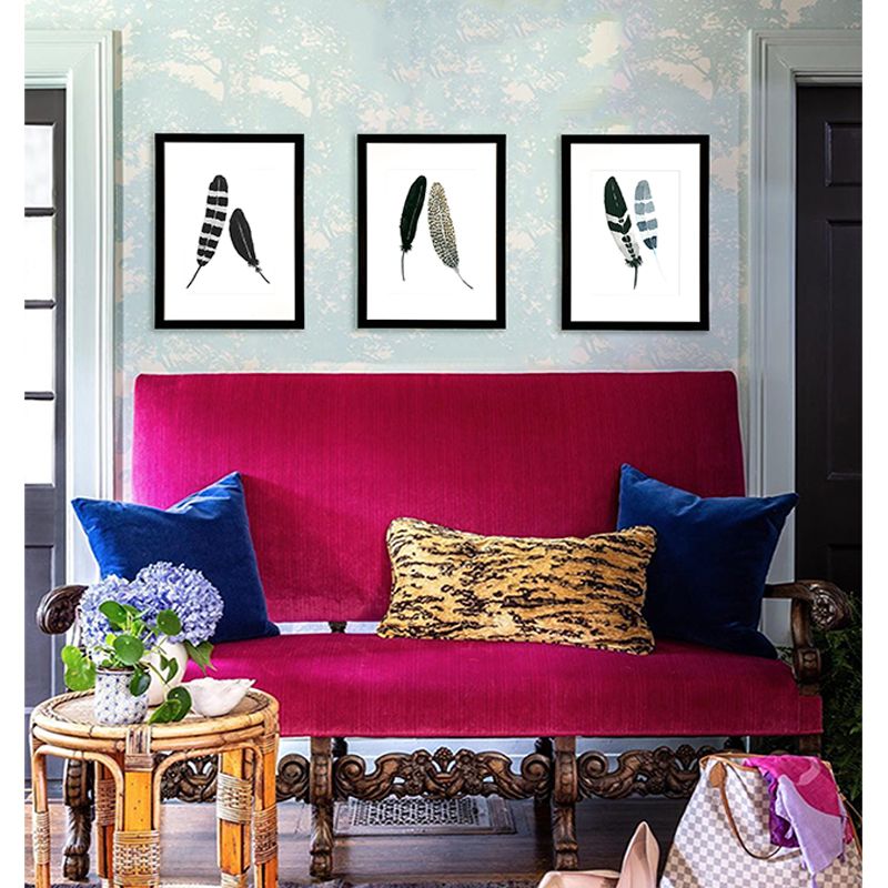 Tres Plumas Grises & Negro