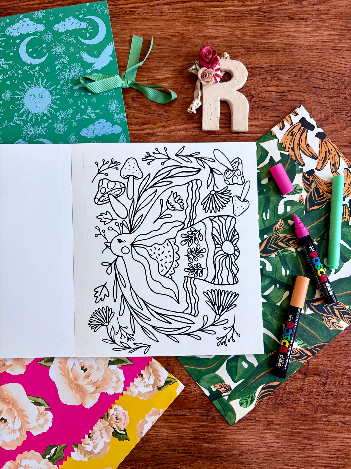 Libro para Pintar “Mi Mundo Mágico”